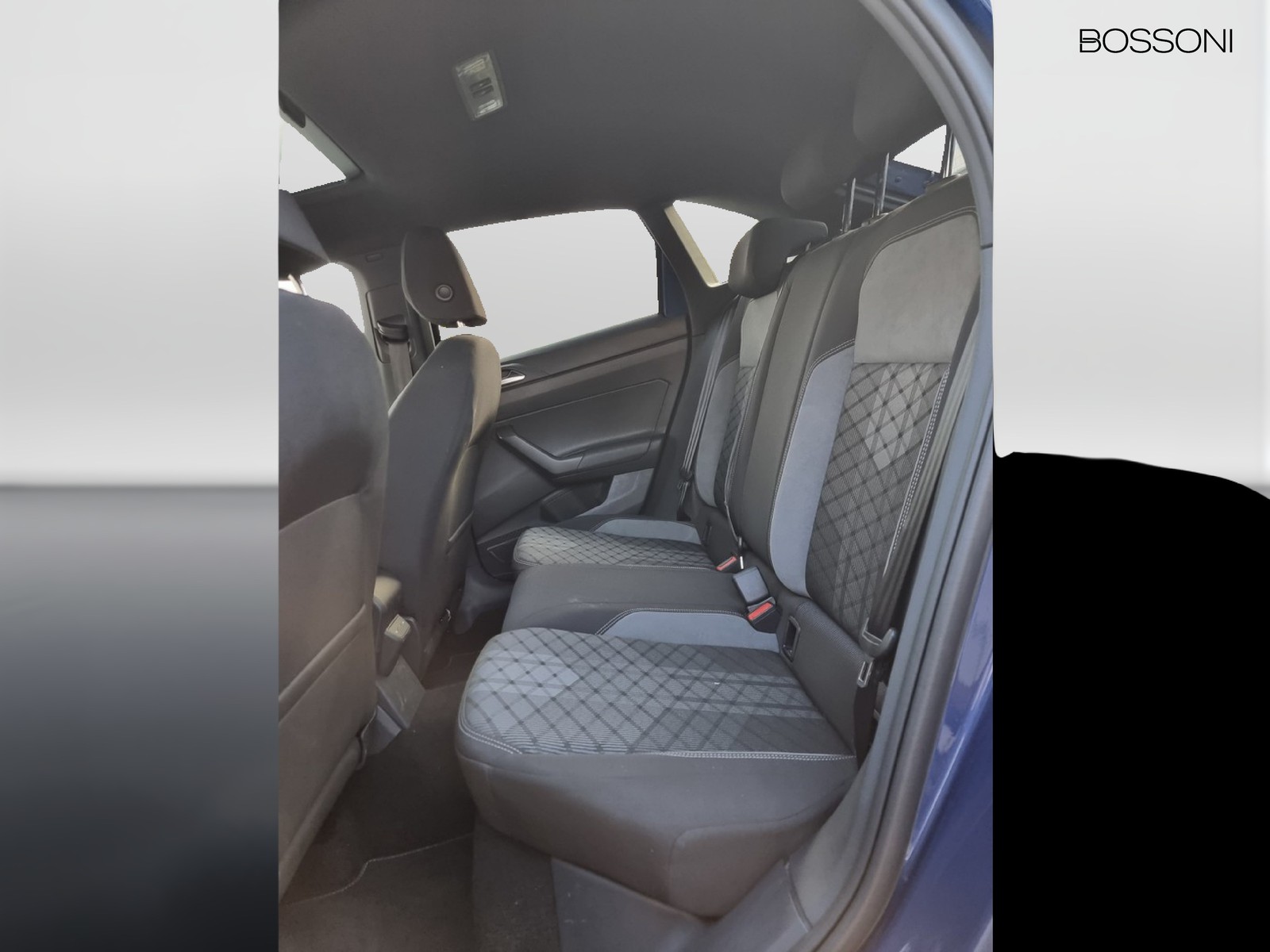 10 - Volkswagen Taigo 1.0 tsi 115cv r-line dsg