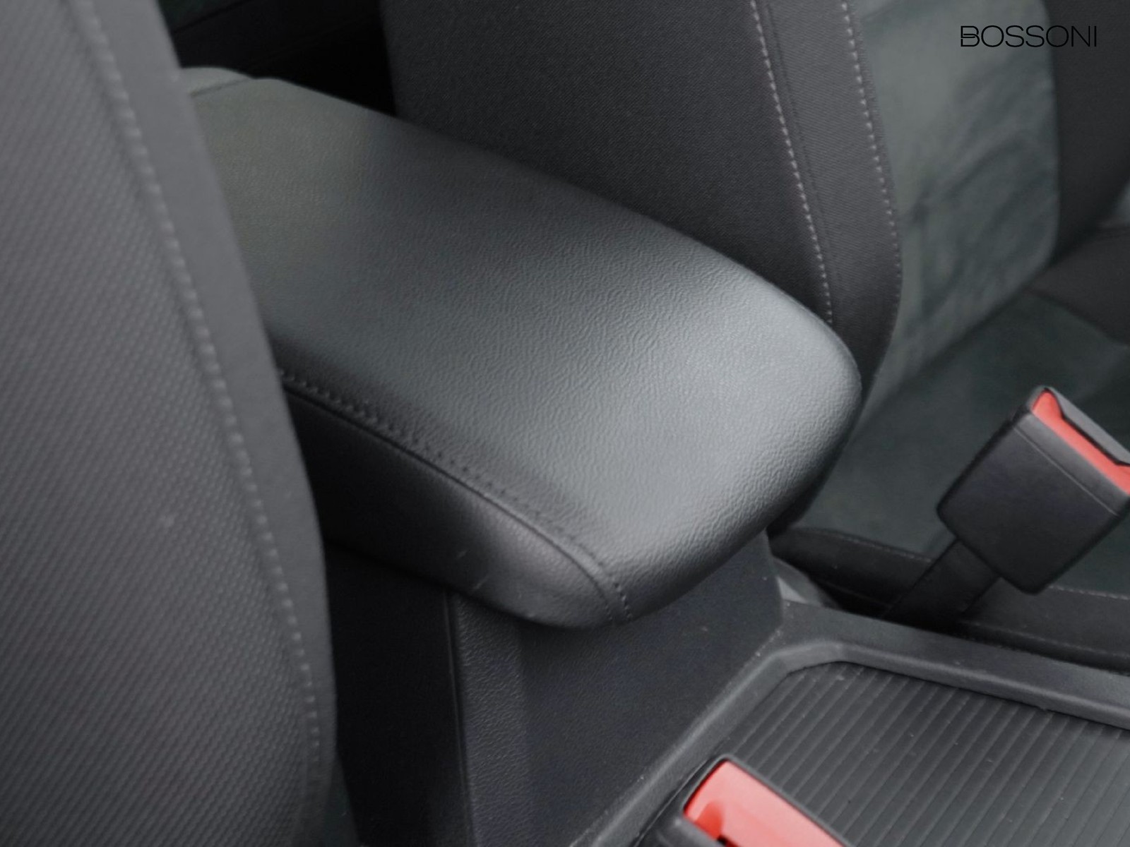 18 - Volkswagen Tiguan allspace 2.0 tdi scr 150cv advanced dsg 7p.ti