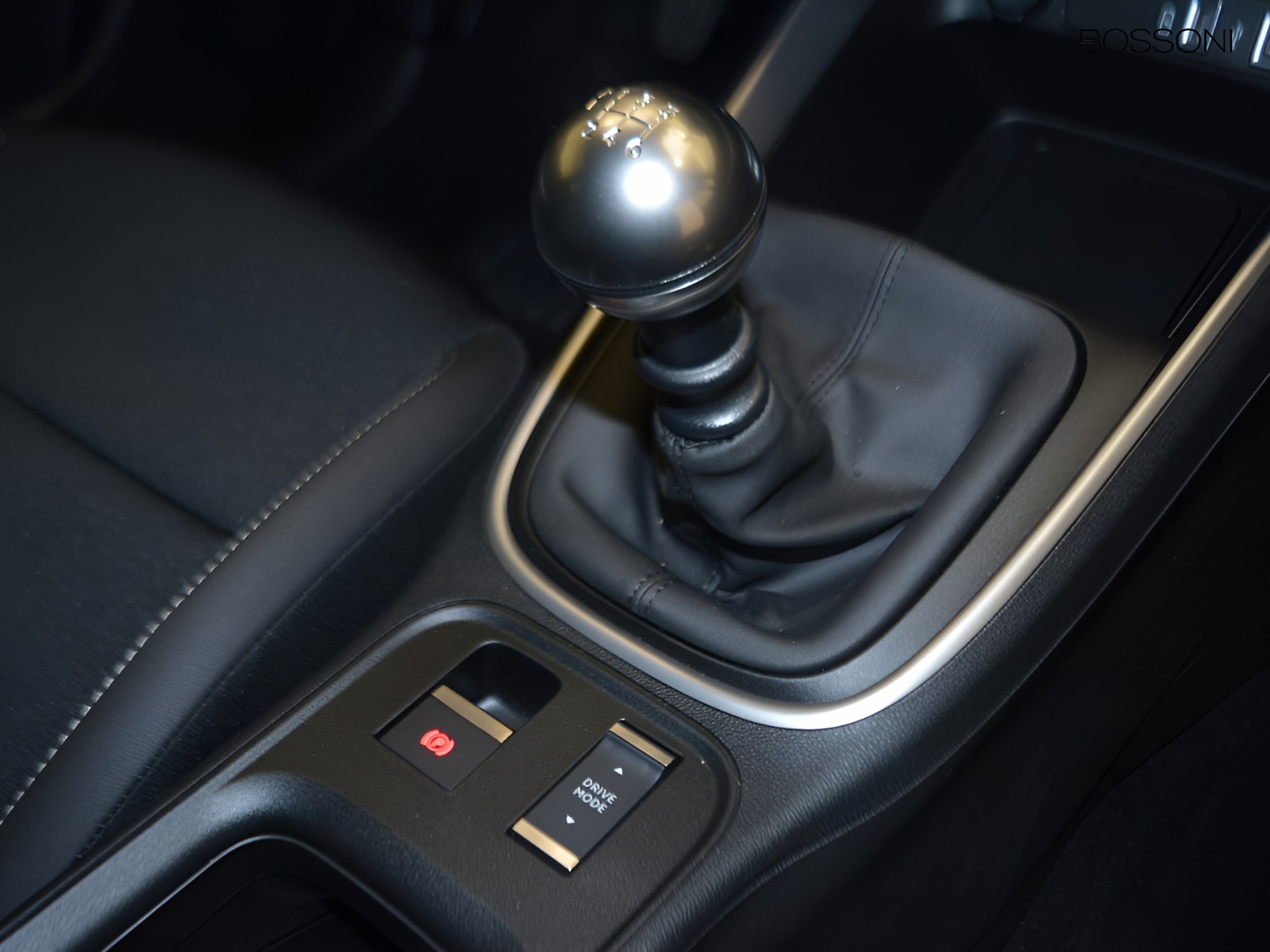 16 - Jeep Avenger 1.2 turbo 100cv altitude fwd