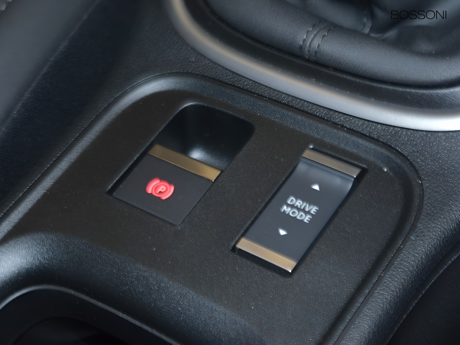 17 - Jeep Avenger 1.2 turbo 100cv altitude fwd