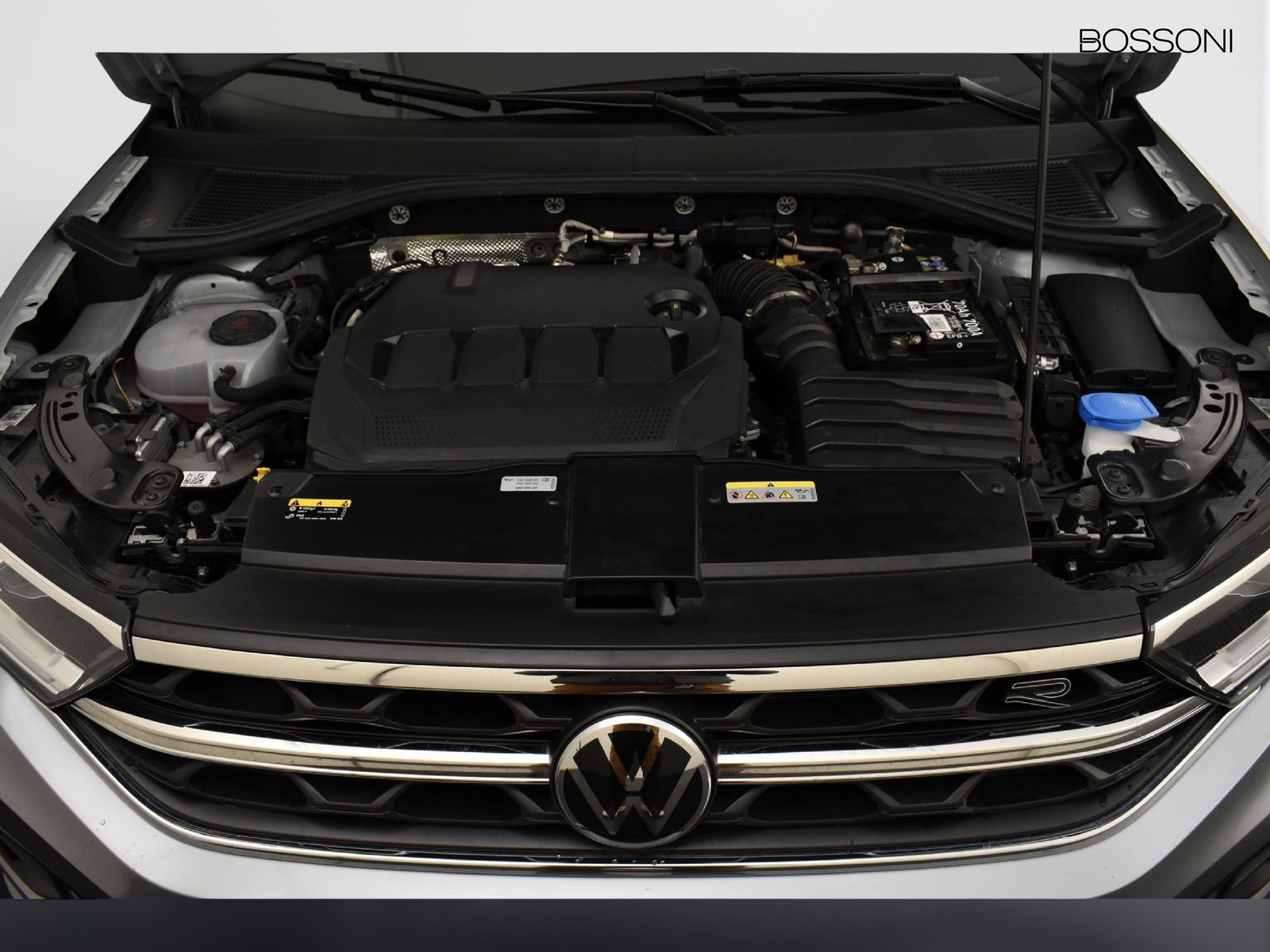 11 - Volkswagen T-Roc 2.0 tdi scr 150cv r line dsg