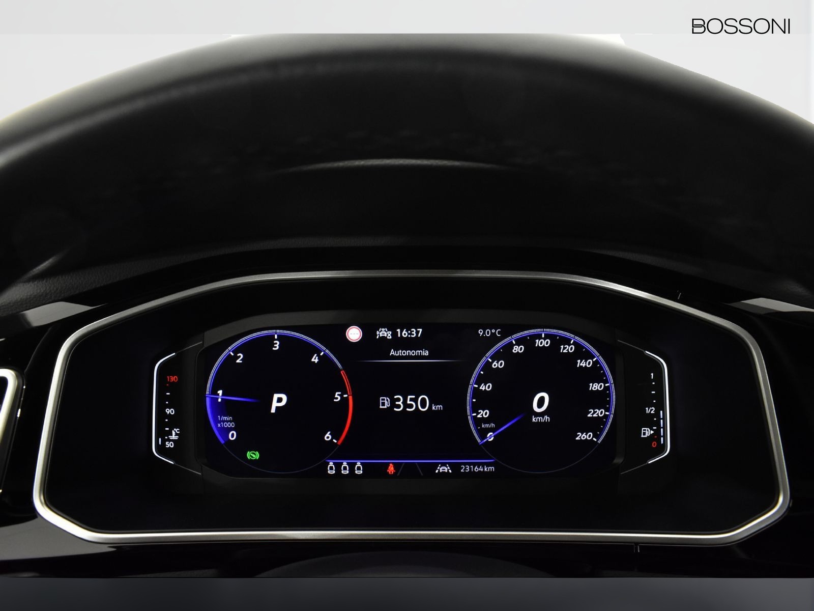 18 - Volkswagen T-Roc 2.0 tdi scr 150cv r line dsg