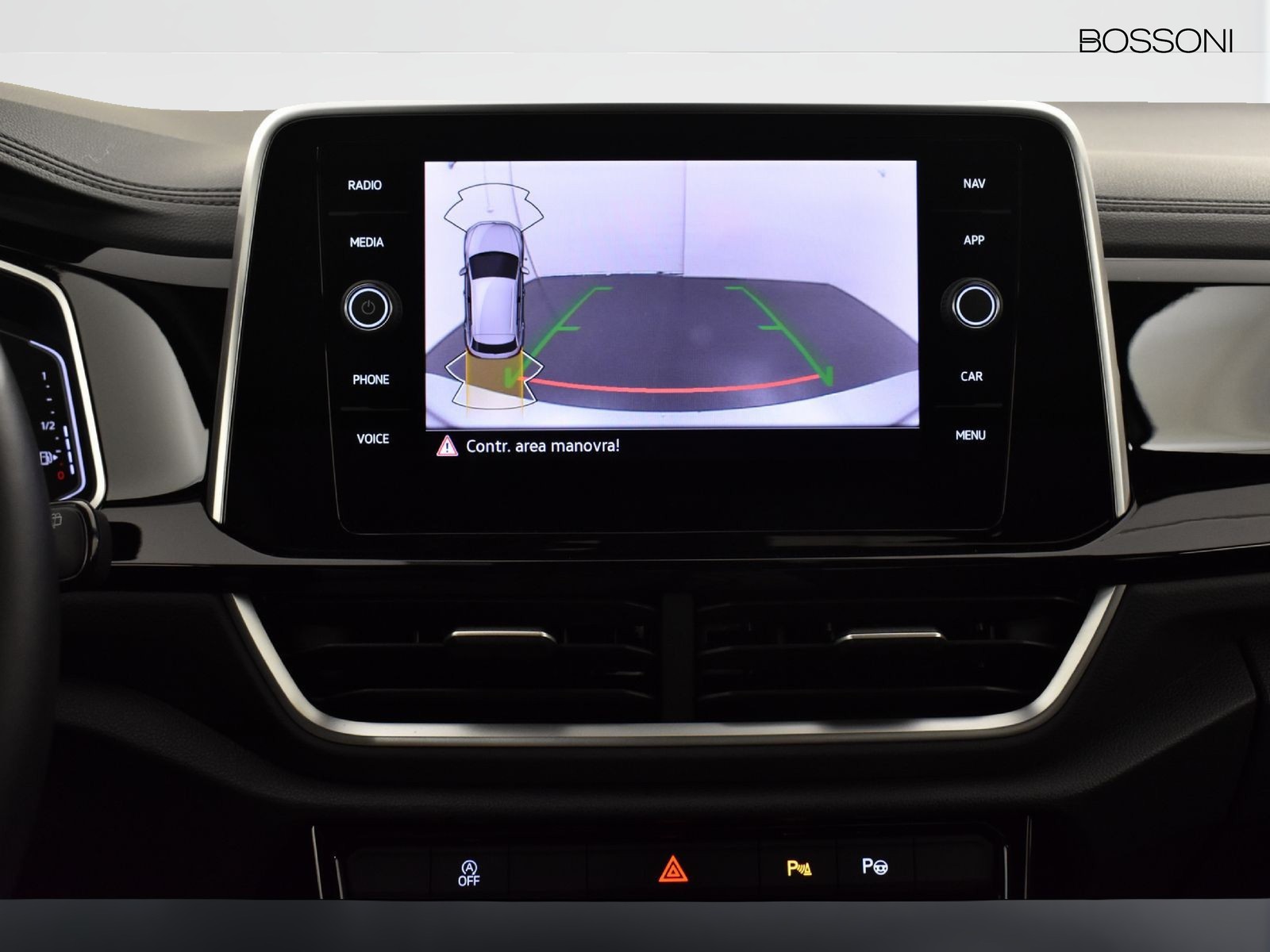 24 - Volkswagen T-Roc 2.0 tdi scr 150cv r line dsg