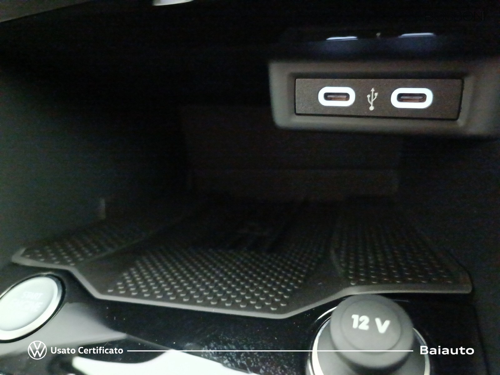 12 - Volkswagen T-Roc 2.0 tdi scr 150cv sport dsg