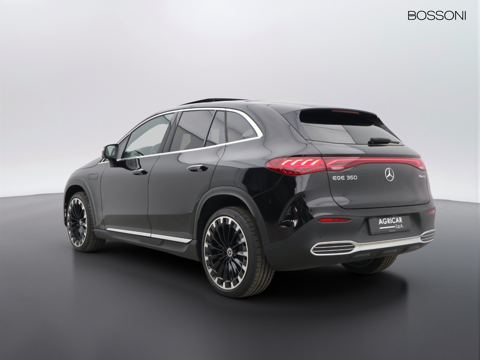 5 - Mercedes EQE suv 350 amg line premium plus 4matic