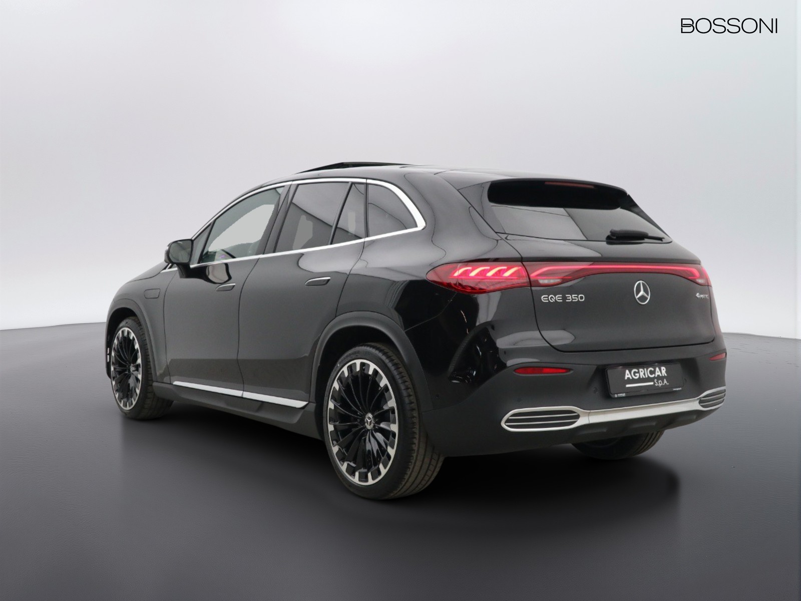 5 - Mercedes EQE suv 350 amg line premium plus 4matic