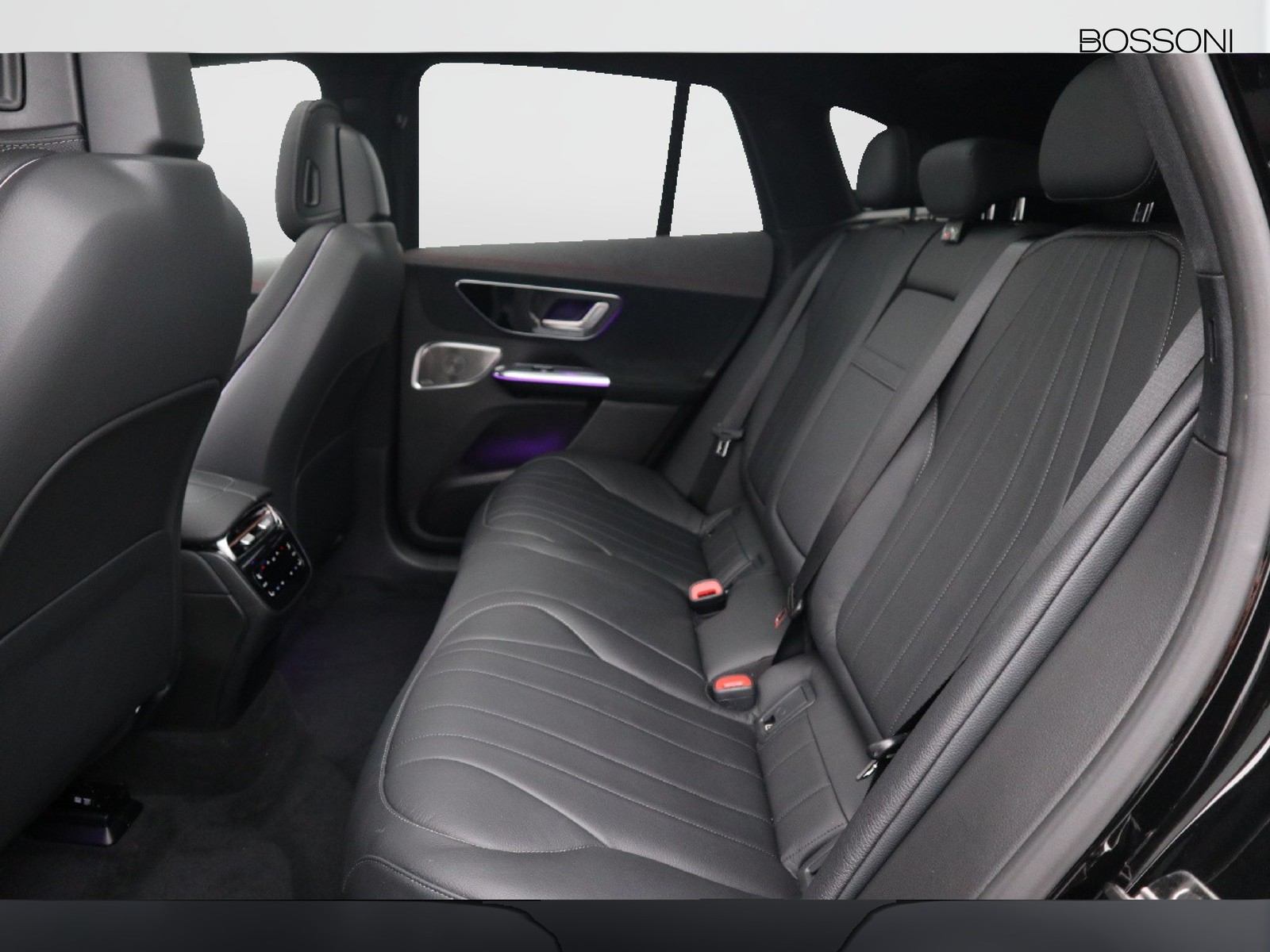 8 - Mercedes EQE suv 350 amg line premium plus 4matic