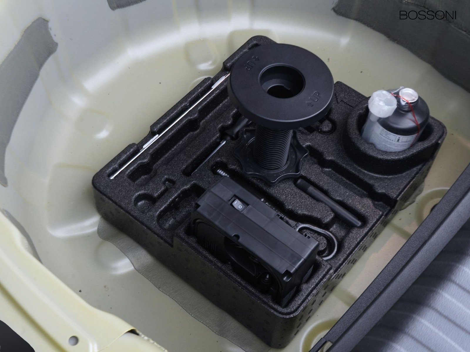 27 - Audi A1 sportback 25 1.0 tfsi admired my20