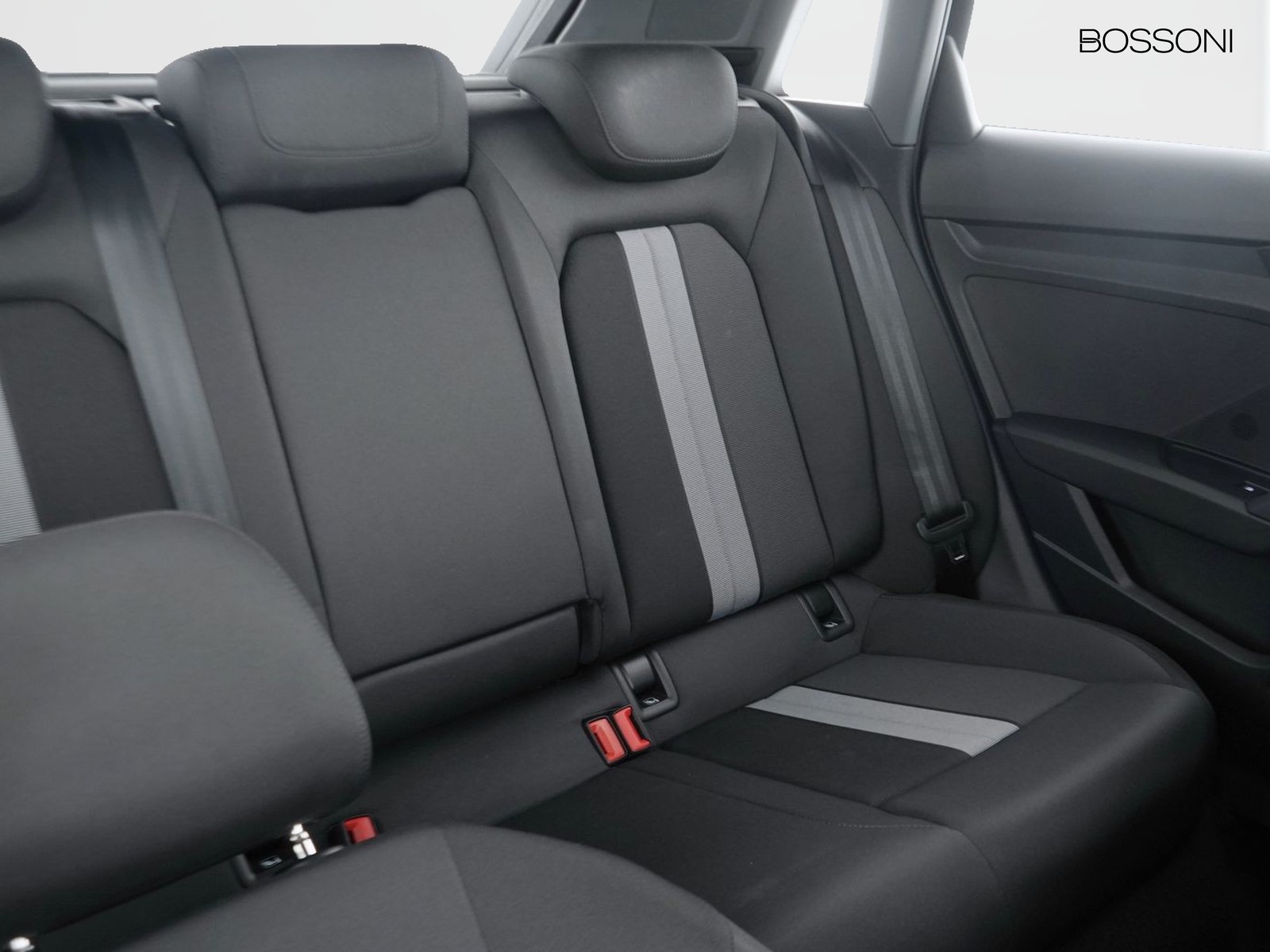 21 - Audi A3 sportback 30 2.0 tdi business advanced s tronic