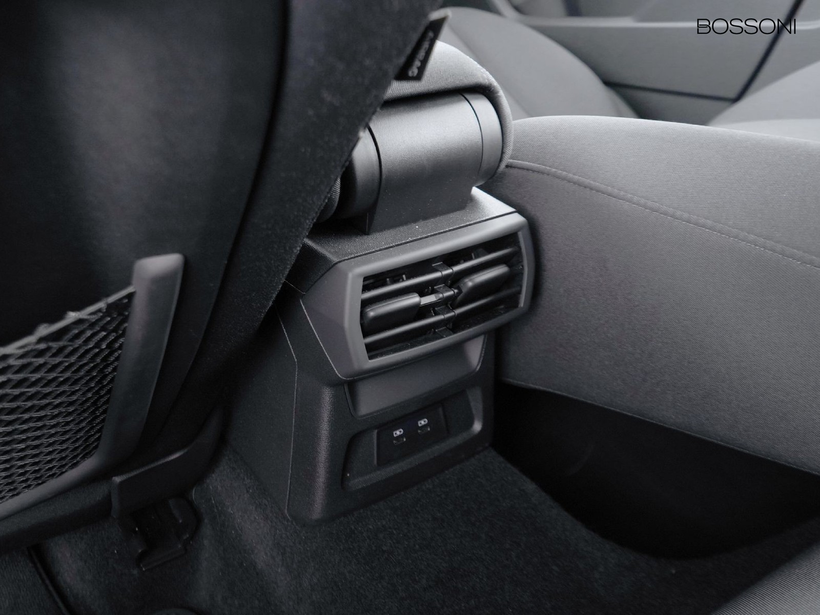 27 - Audi A3 sportback 30 2.0 tdi business advanced s tronic