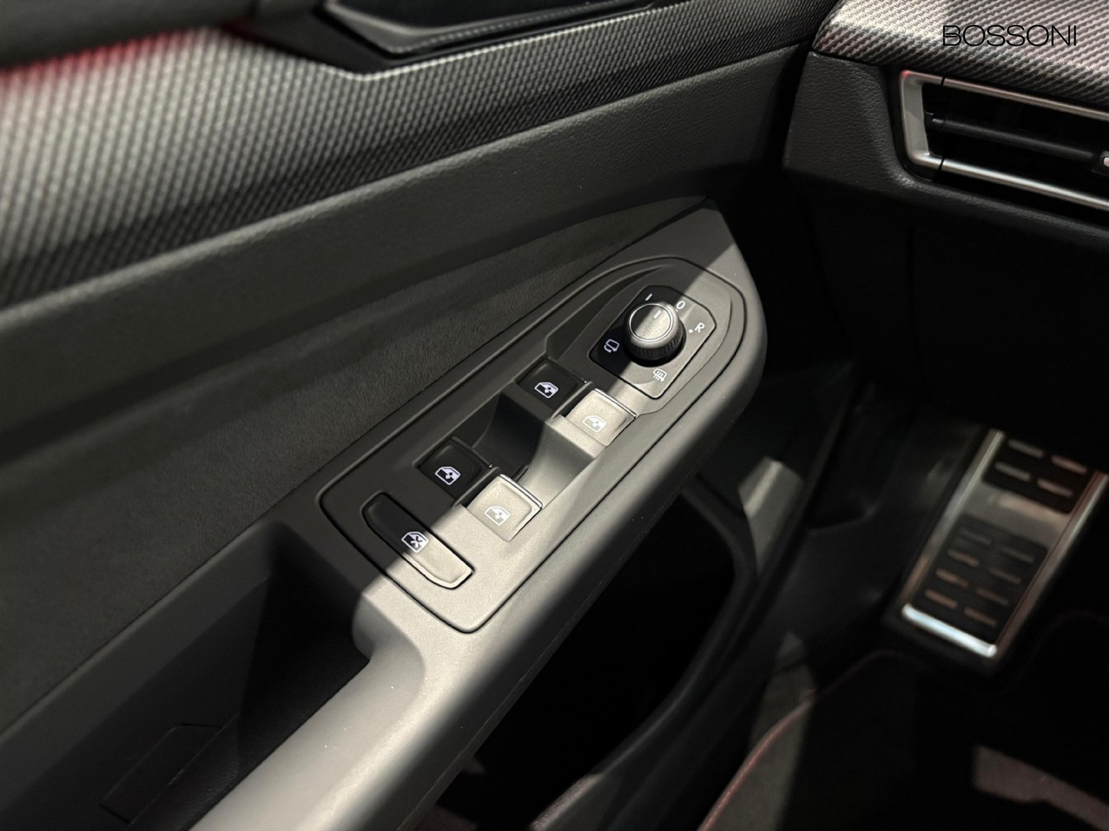 16 - Volkswagen Golf 2.0 tsi 265cv gti dsg