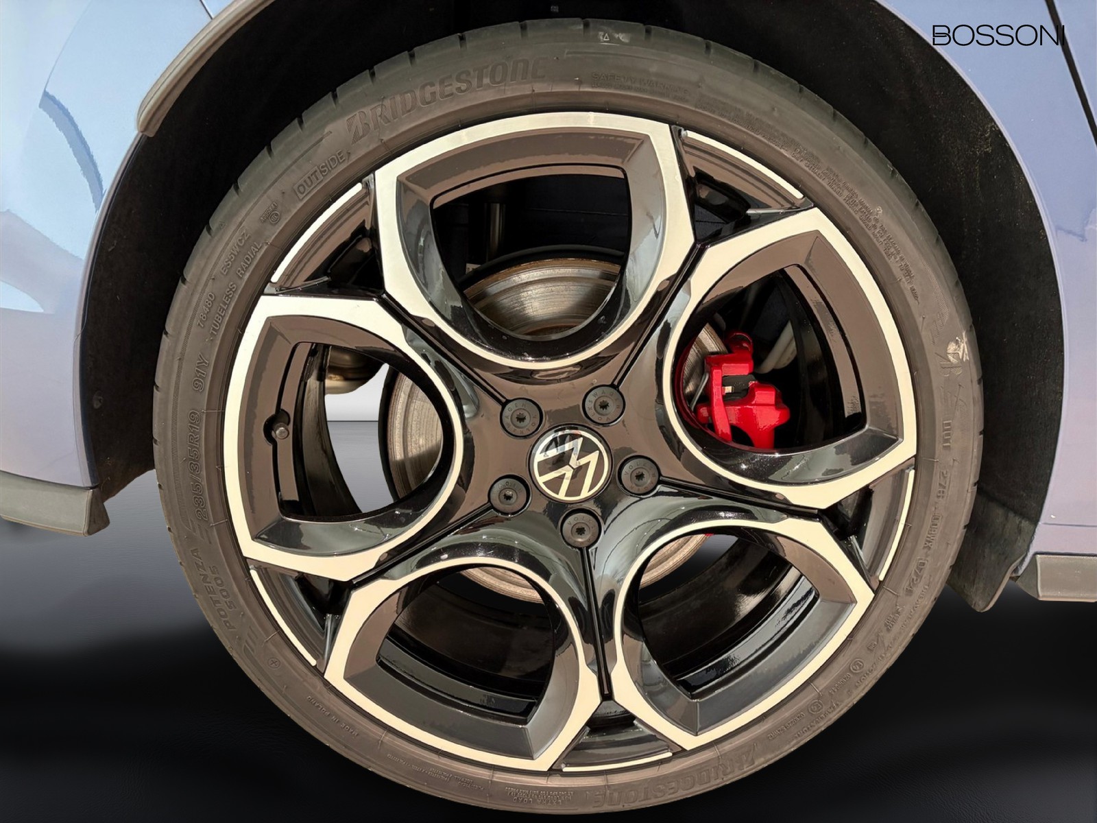 32 - Volkswagen Golf 2.0 tsi 265cv gti dsg