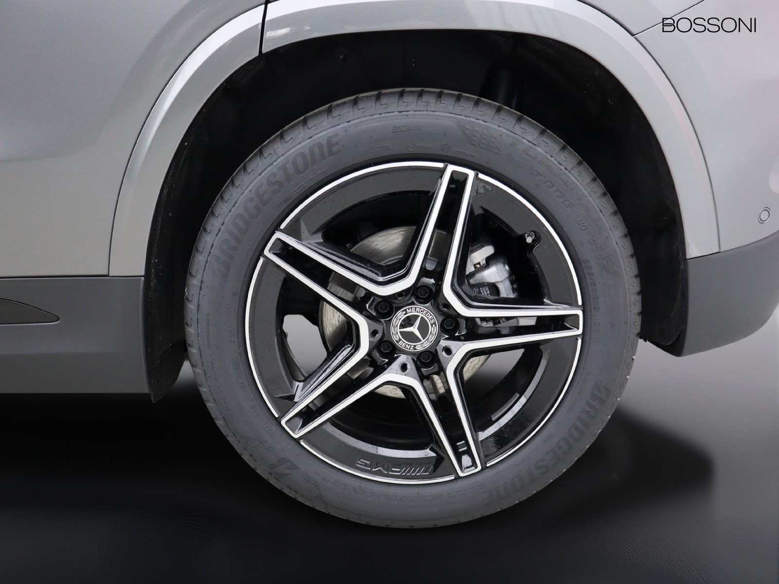 4 - Mercedes GLA 180 d amg line advanced plus 8g-dct