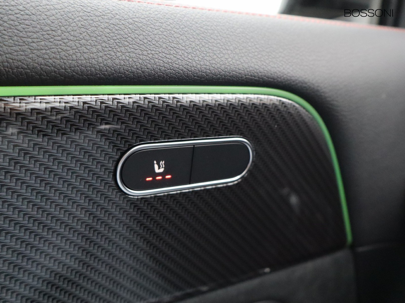 15 - Mercedes GLA 180 d amg line advanced plus 8g-dct