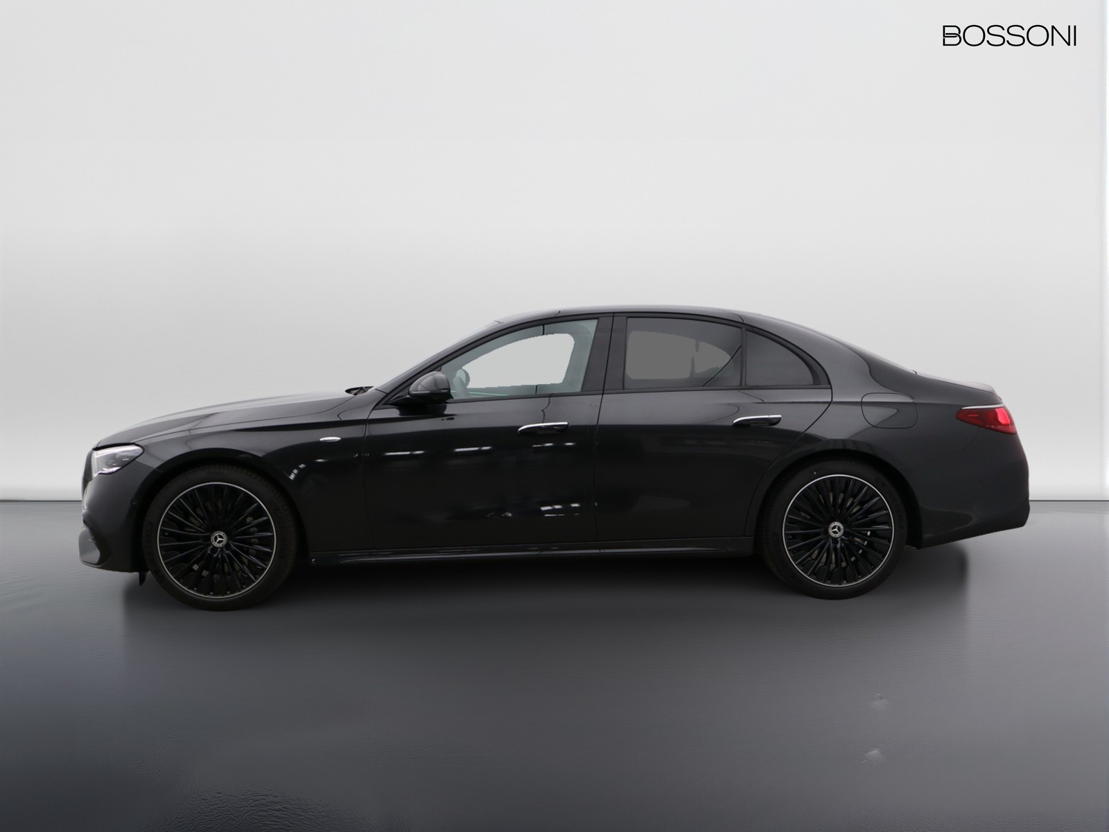 3 - Mercedes Classe E berlina 300 de plug in hybrid amg line premium 4matic 9g-tronic