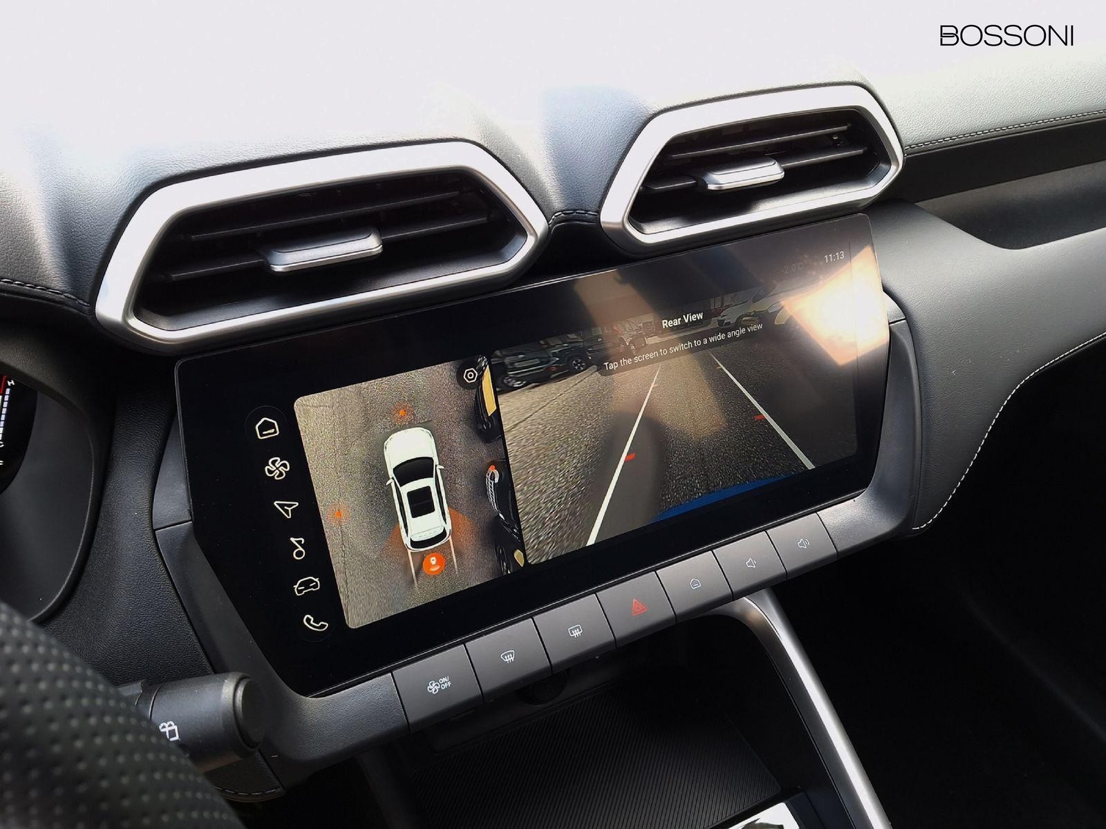 17 - Mg ZS 1.5 hybrid+ luxury auto