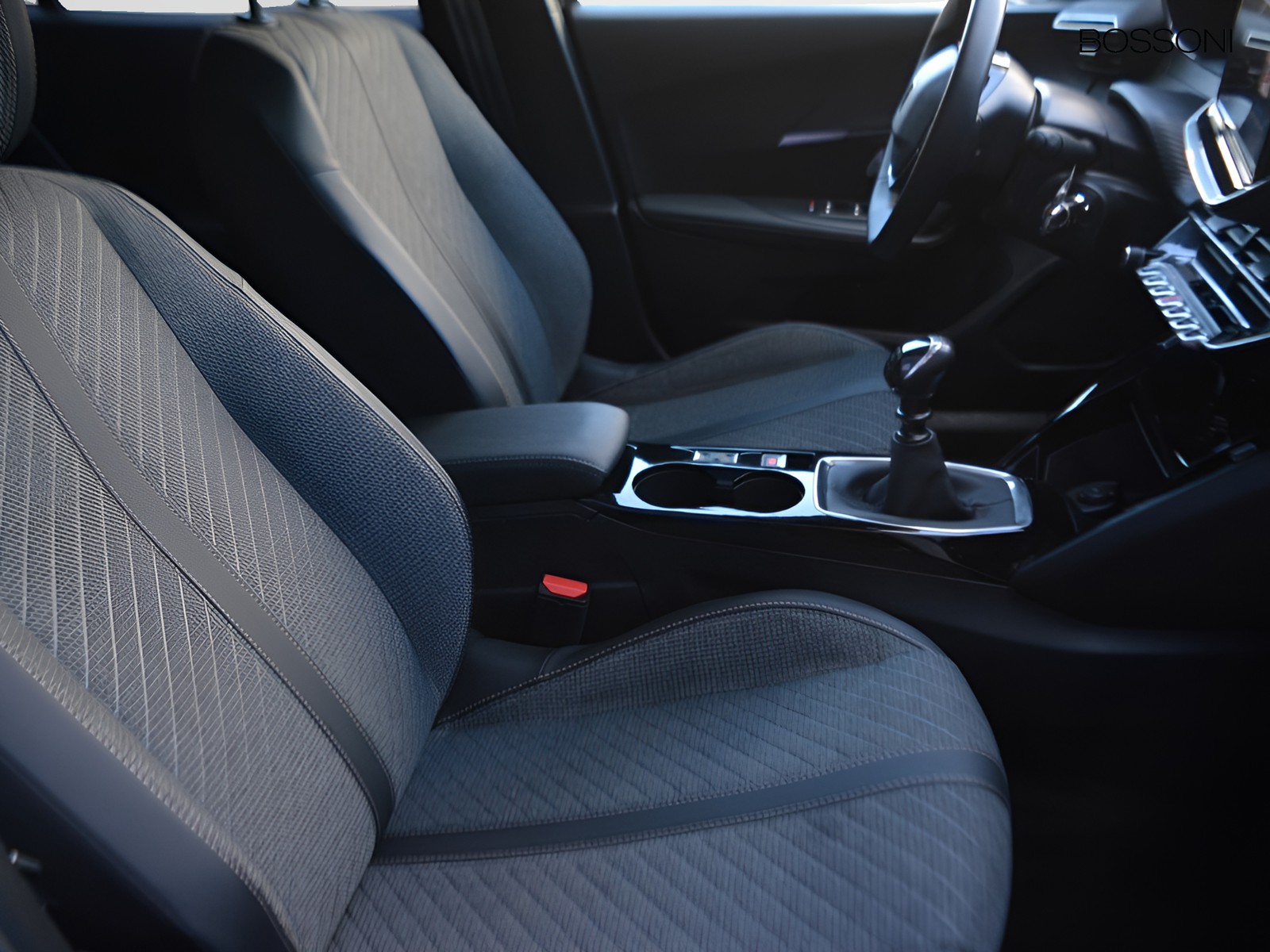 5 - Peugeot 2008 1.2 puretech 100cv allure s&s