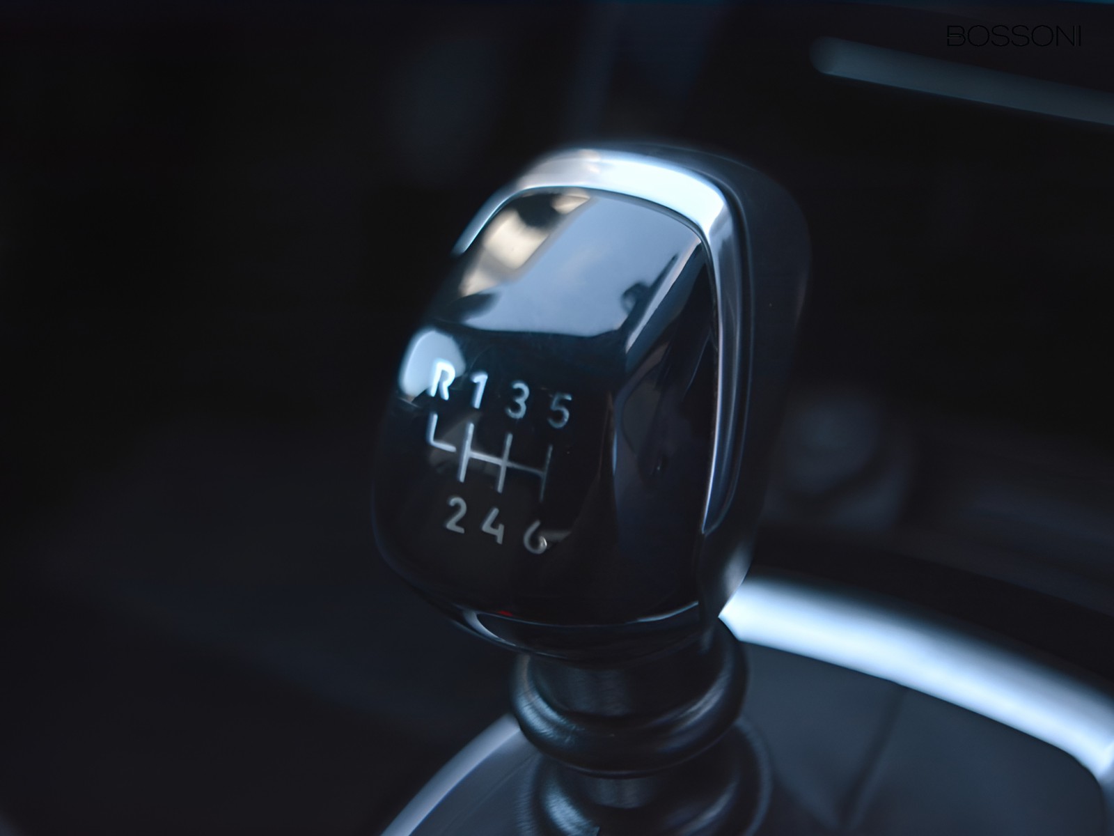 18 - Peugeot 2008 1.2 puretech 100cv allure s&s