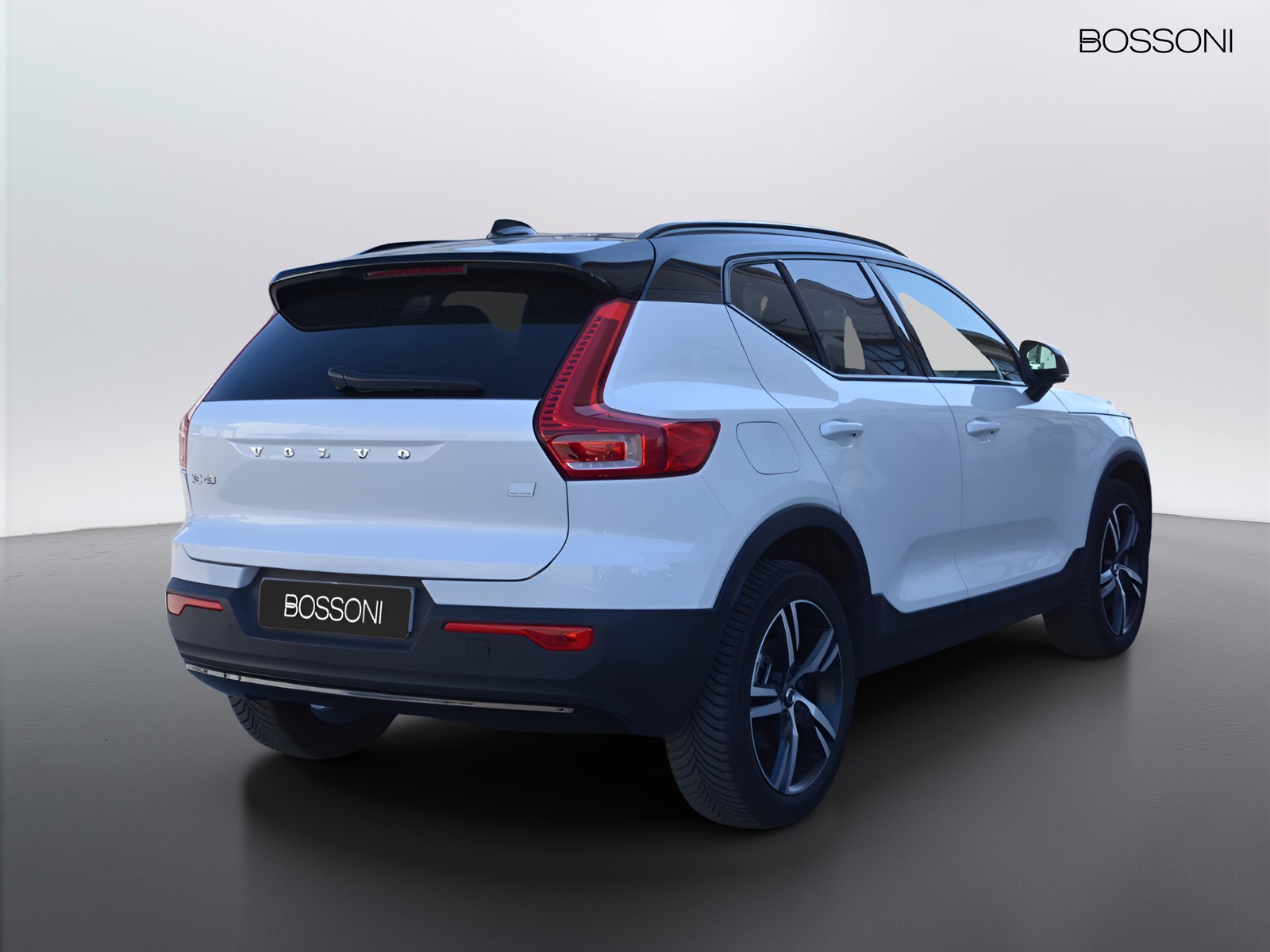 3 - Volvo XC40 1.5 t4 recharge plug-in-hybrid r-design geartronic my21