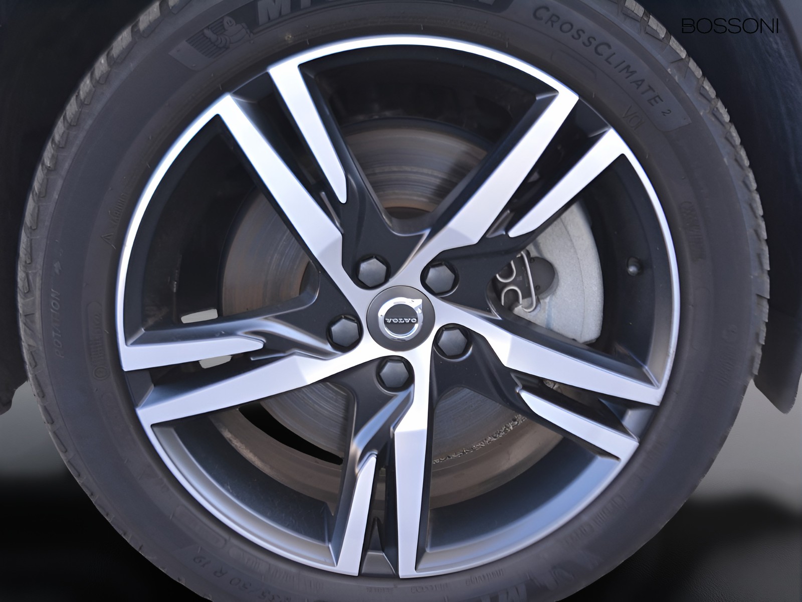 17 - Volvo XC40 1.5 t4 recharge plug-in-hybrid r-design geartronic my21