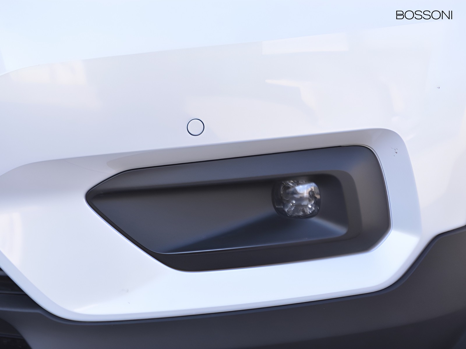 24 - Volvo XC40 1.5 t4 recharge plug-in-hybrid r-design geartronic my21