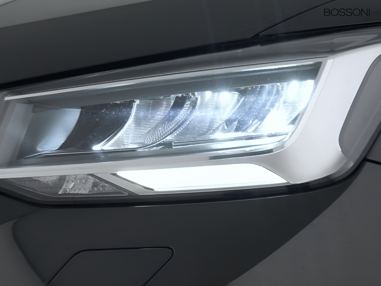 6 - Audi Q2 35 2.0 tdi admired advanced s tronic