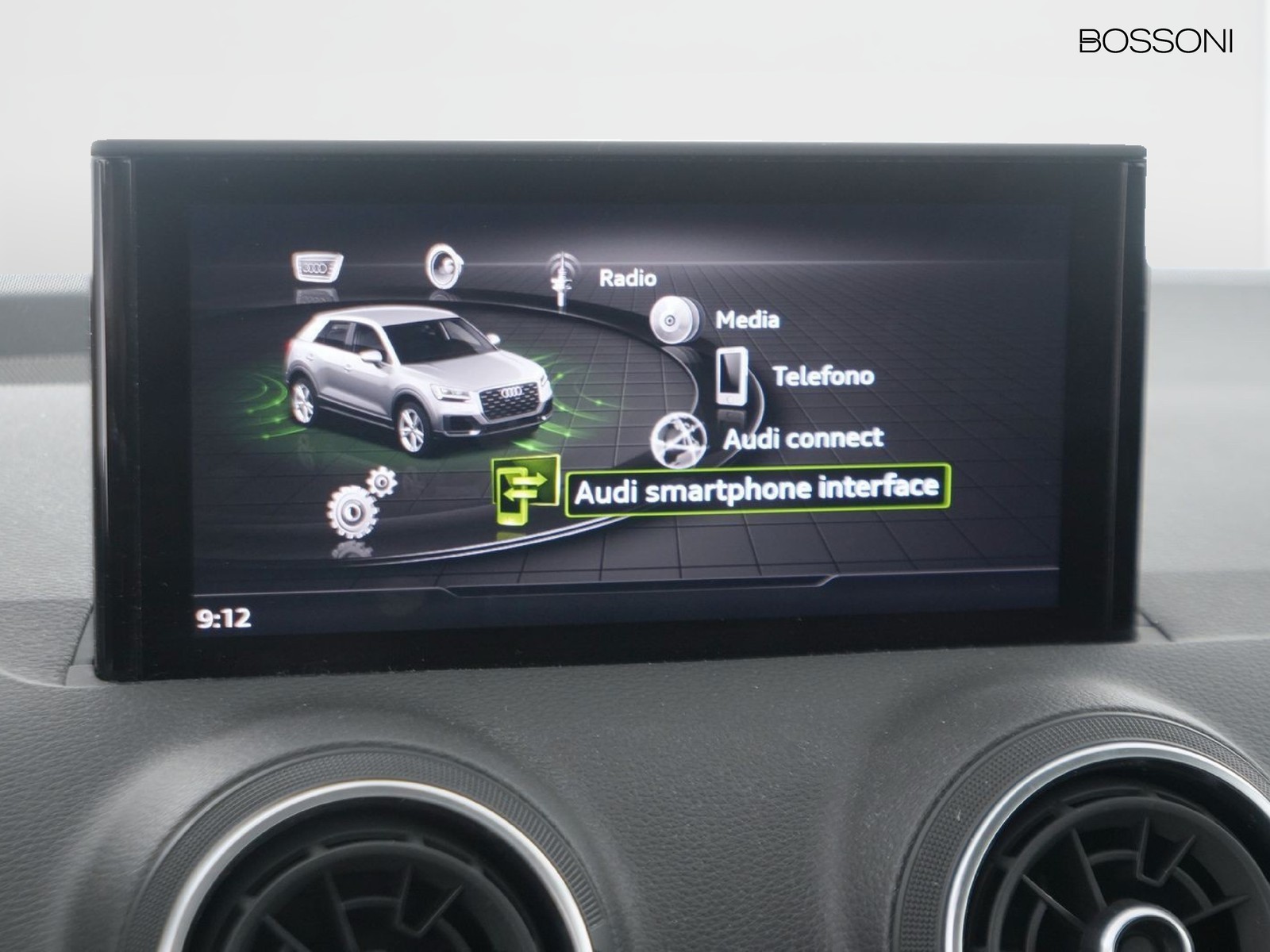 10 - Audi Q2 35 2.0 tdi admired advanced s tronic