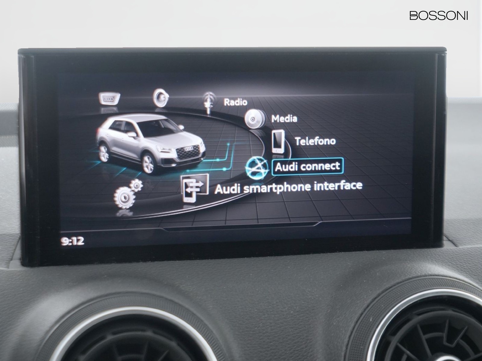 27 - Audi Q2 35 2.0 tdi admired advanced s tronic