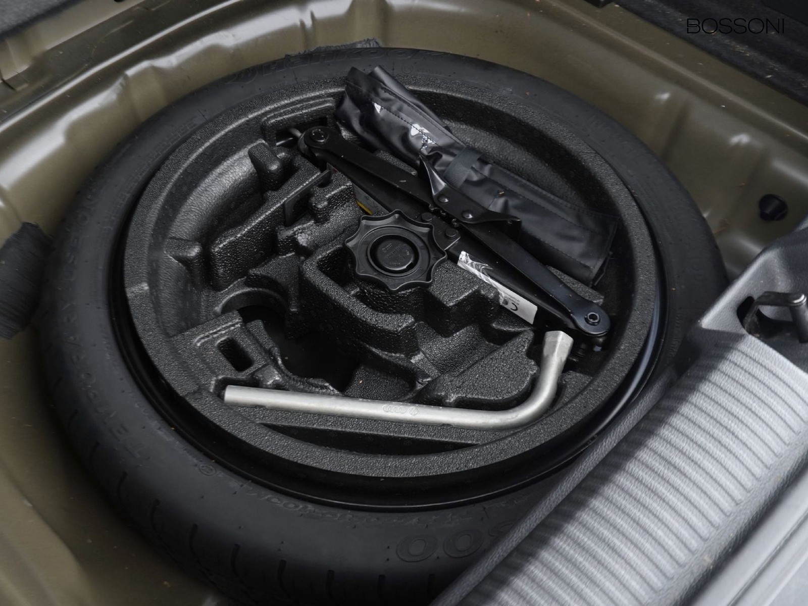 30 - Audi Q2 35 2.0 tdi admired advanced s tronic