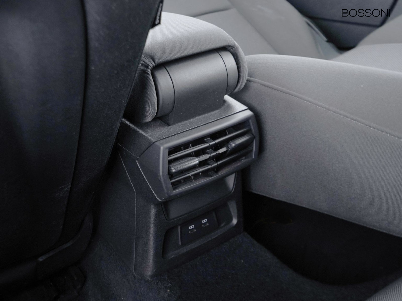 26 - Audi A3 sportback 35 2.0 tdi business s tronic