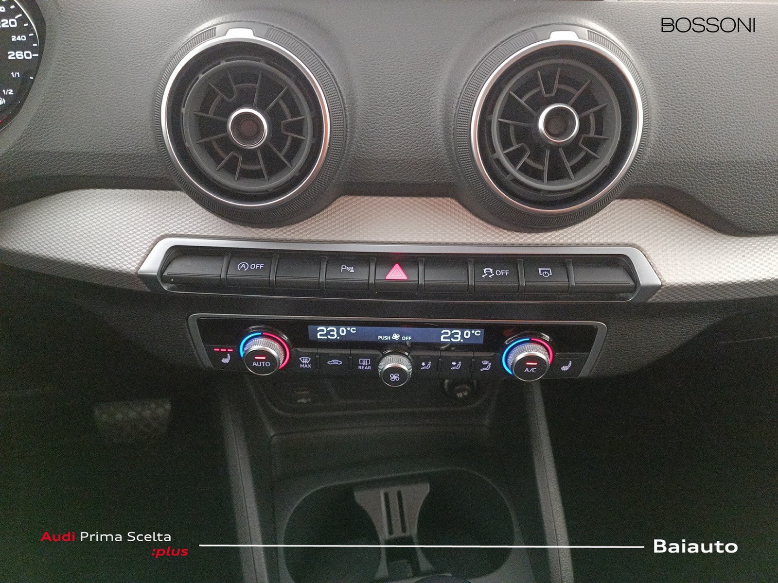 11 - Audi Q2 30 2.0 tdi business s tronic