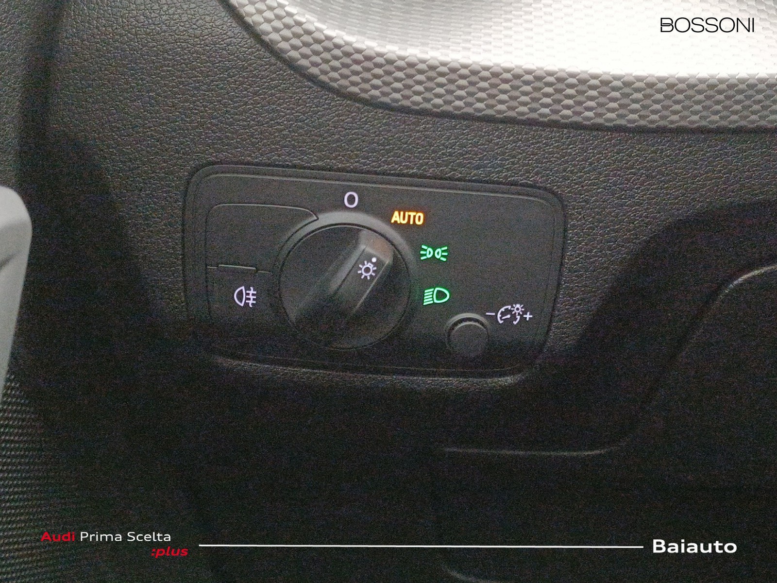 17 - Audi Q2 30 2.0 tdi business s tronic