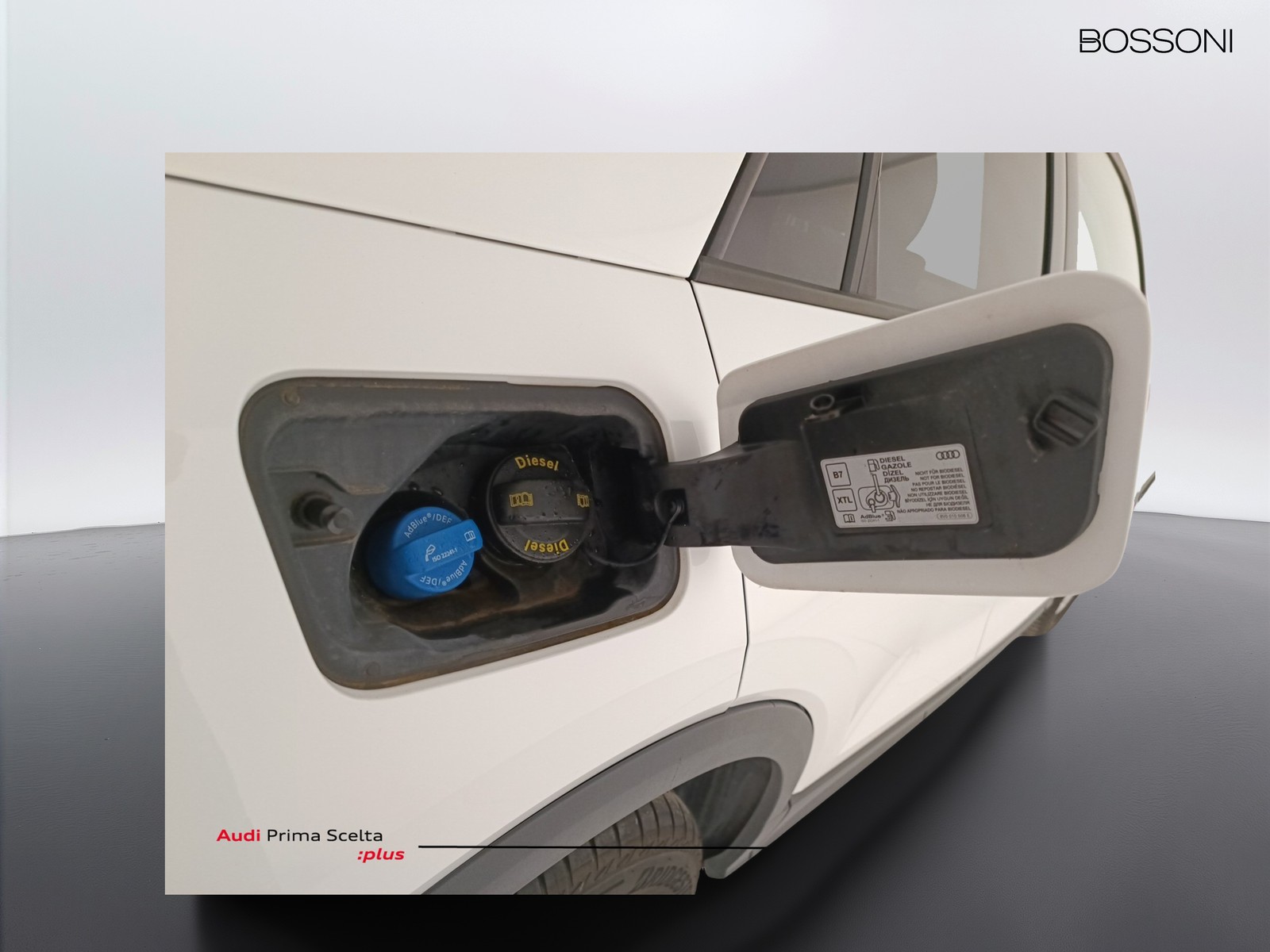 33 - Audi Q2 30 2.0 tdi business s tronic