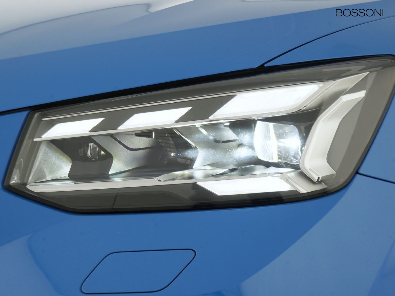 6 - Audi Q2 35 2.0 tdi identity black s tronic