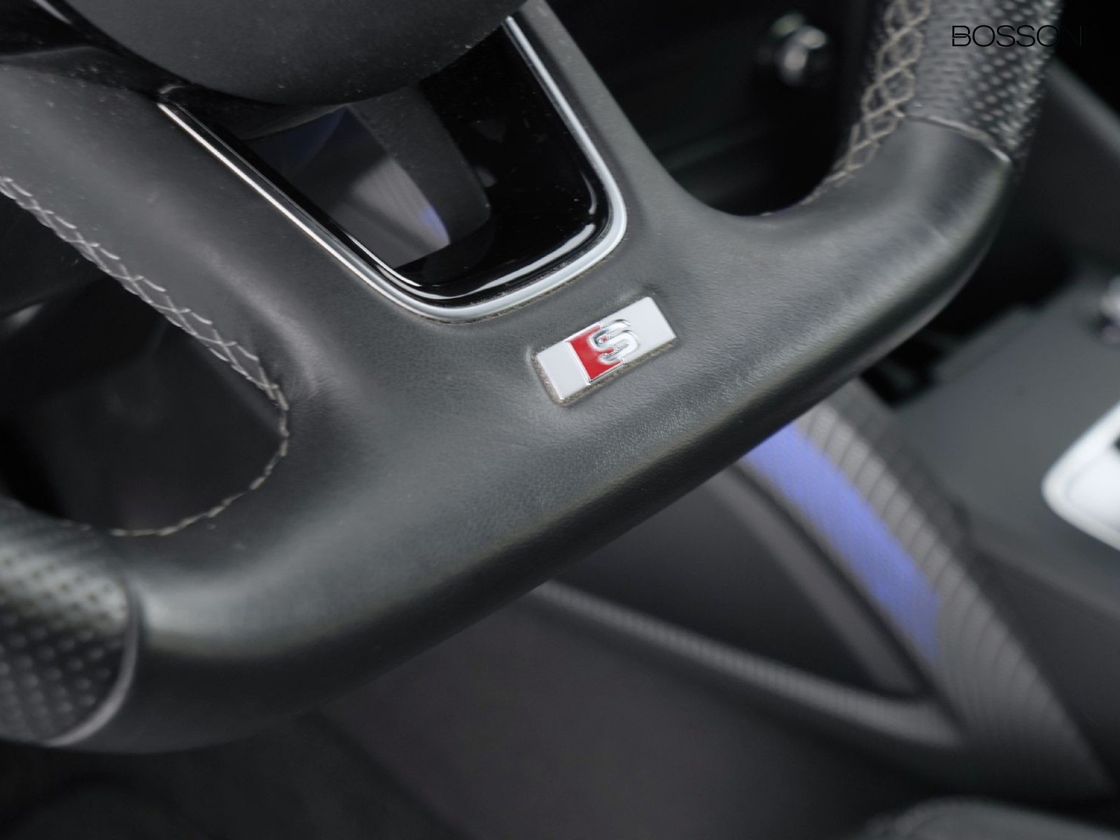 27 - Audi Q2 35 2.0 tdi identity black s tronic