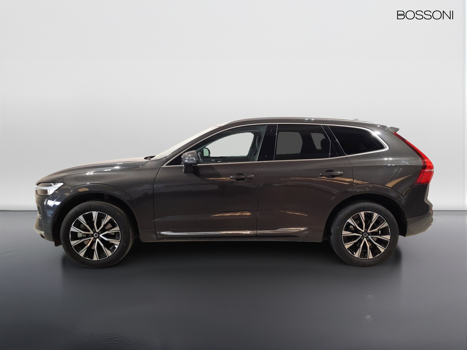 3 - Volvo XC60 2.0 b4 plus bright automatico