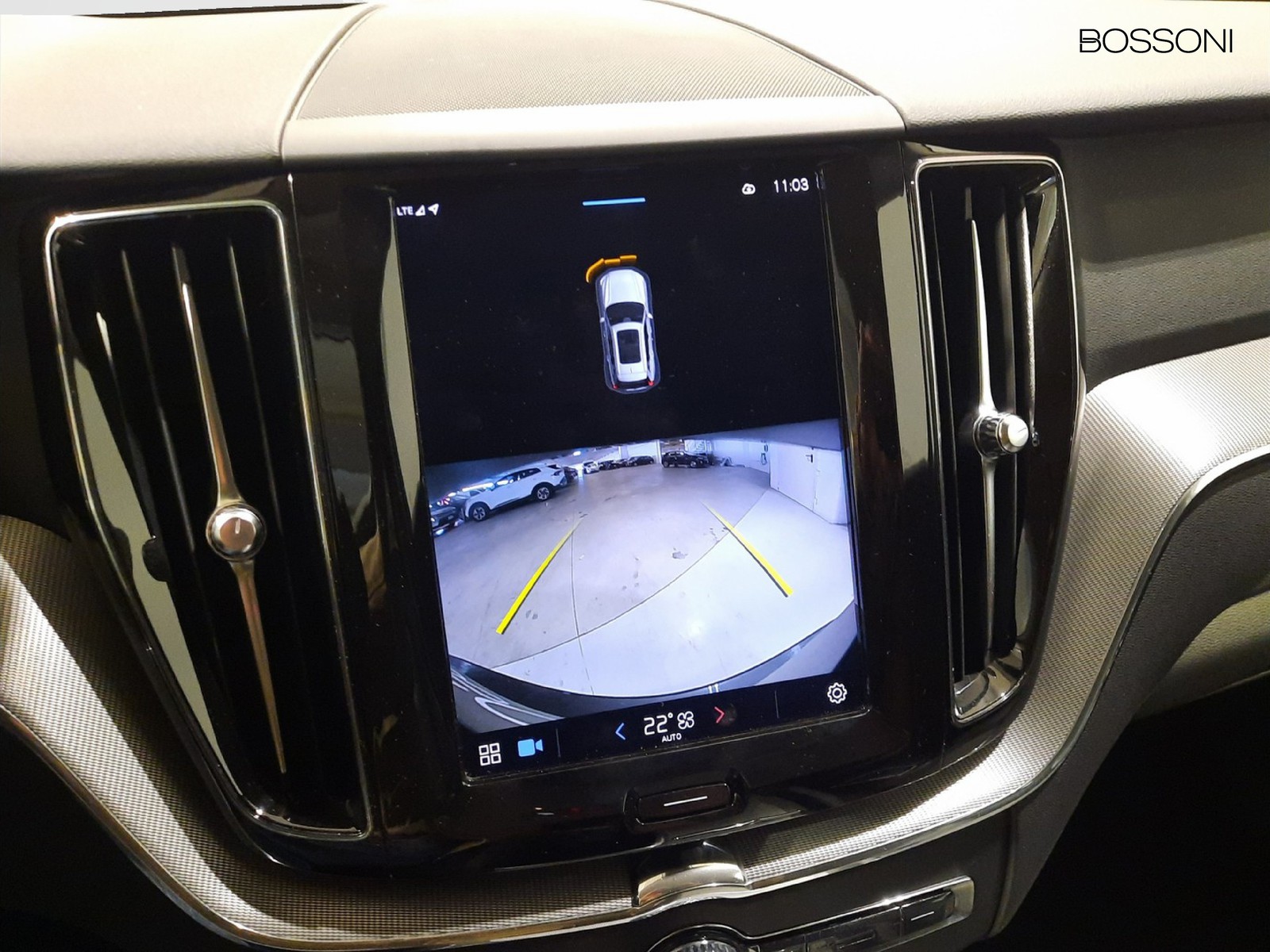 18 - Volvo XC60 2.0 b4 plus bright automatico