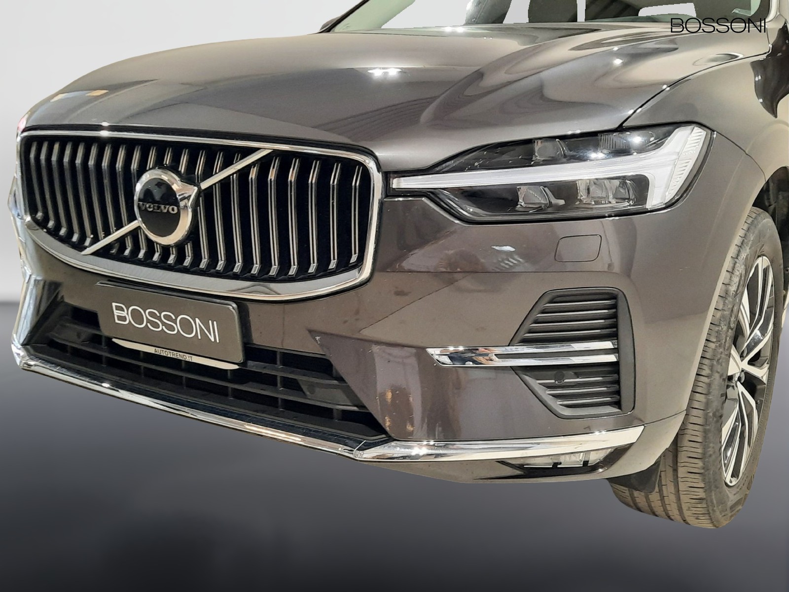 27 - Volvo XC60 2.0 b4 plus bright automatico