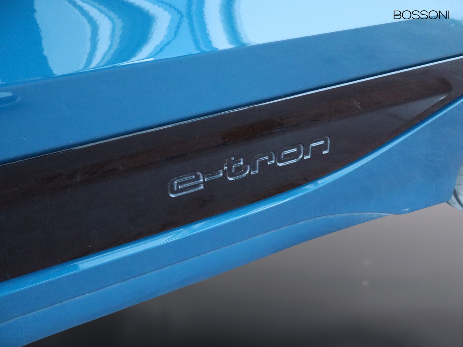 22 - Audi A6 e-tron avant s line edition quattro 428cv