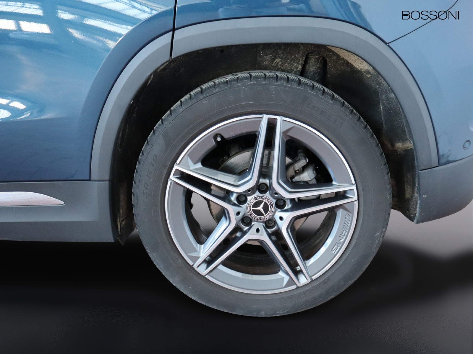 4 - Mercedes GLA 200 d premium 8g-dct