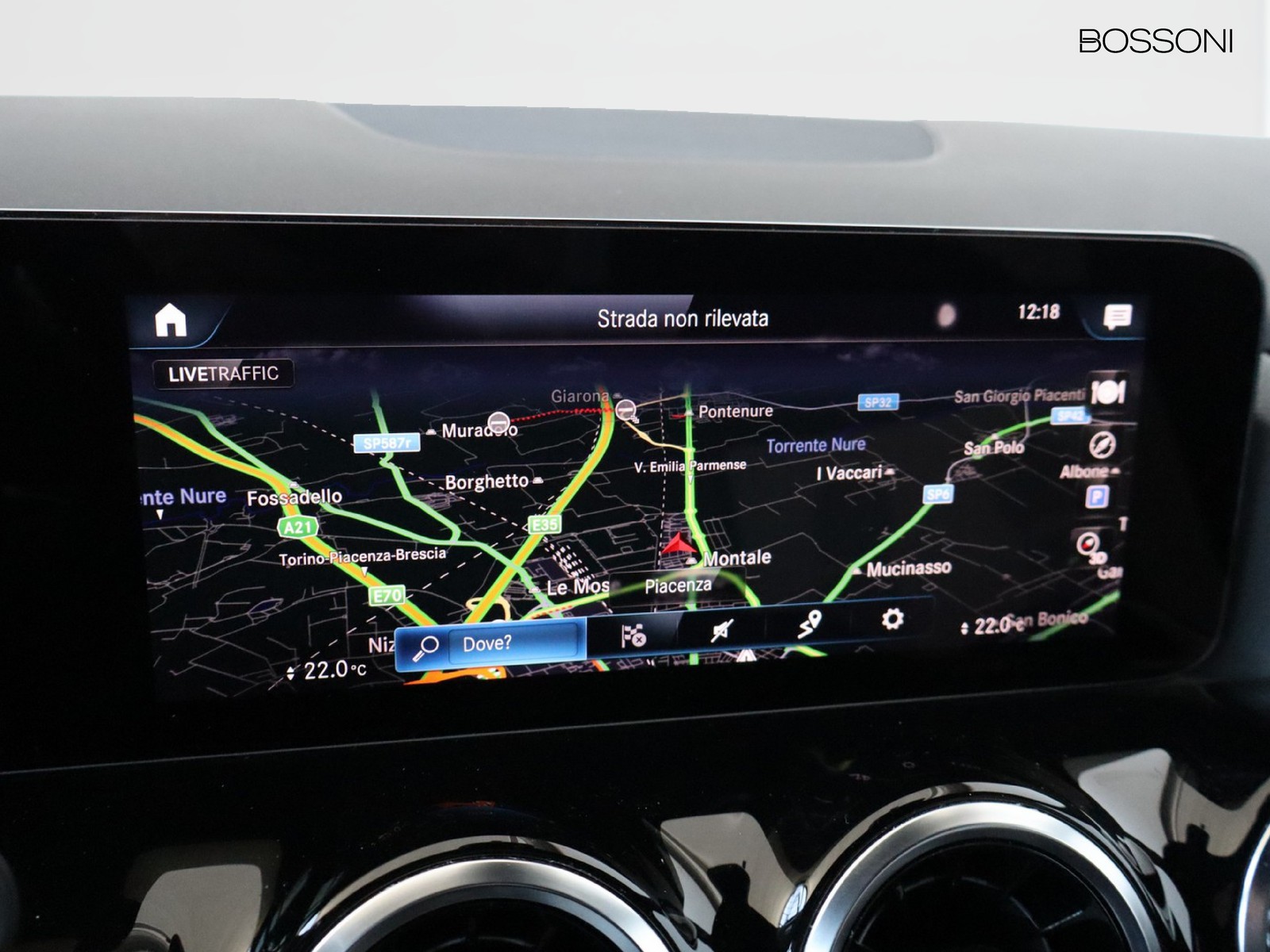 10 - Mercedes GLA 200 d premium 8g-dct