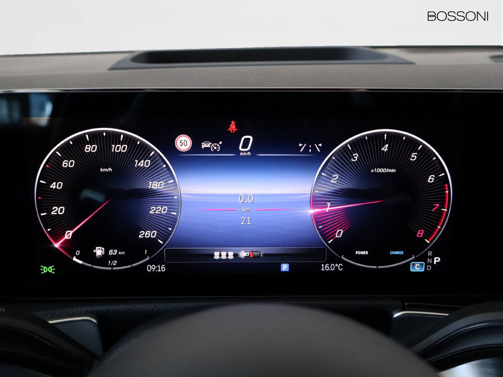 9 - Mercedes GLB 250 amg line premium plus 4matic 8g-dct