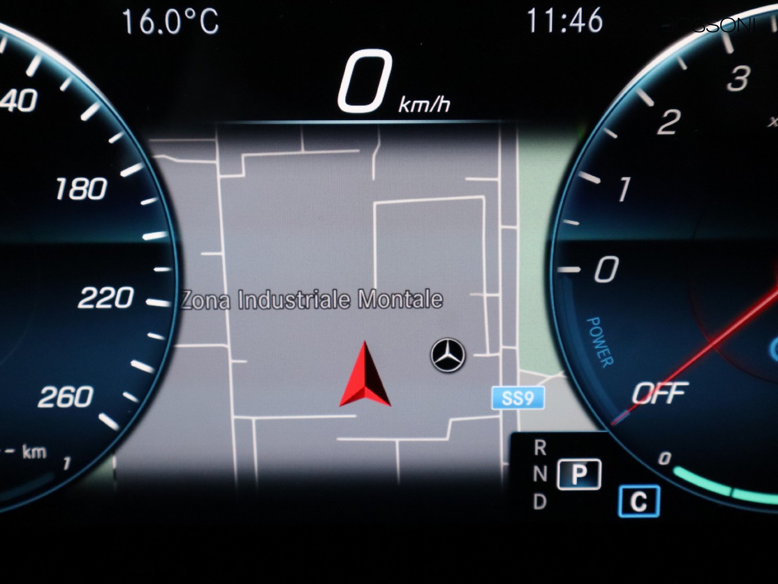 16 - Mercedes GLA 250 e plug in hybrid (e eq-power) premium 8g-dct