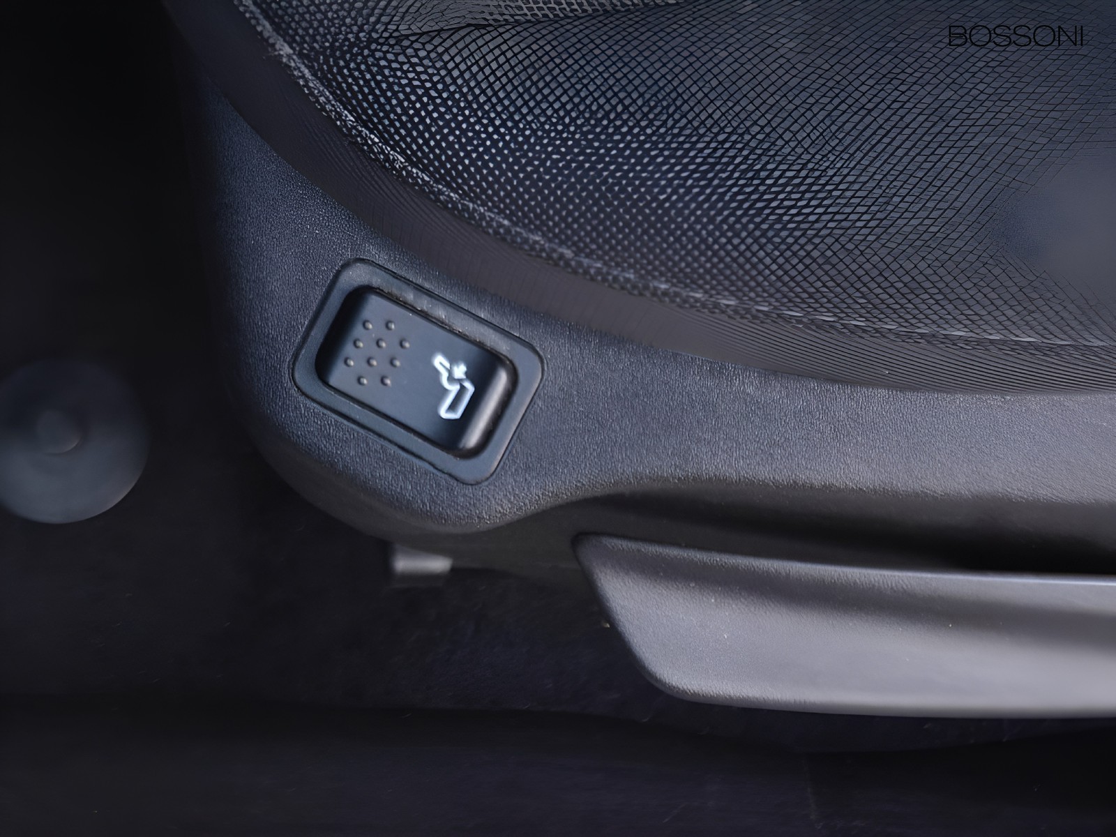 20 - Jeep Renegade 1.5 turbo t4 mhev altitude 2wd dct