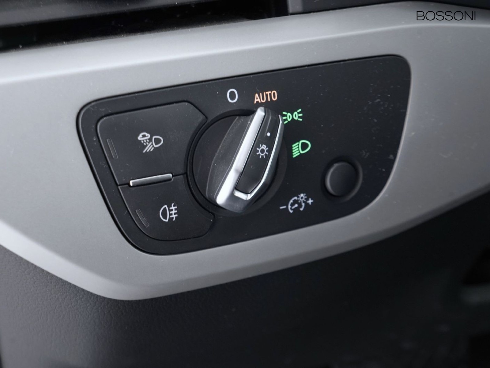 11 - Audi A4 avant 35 2.0 tdi mhev 163cv business s tronic