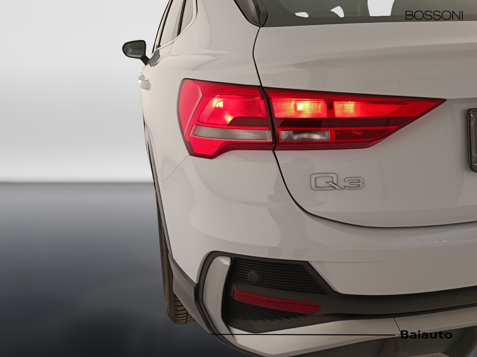 29 - Audi Q3 sportback 35 2.0 tdi s line edition s tronic