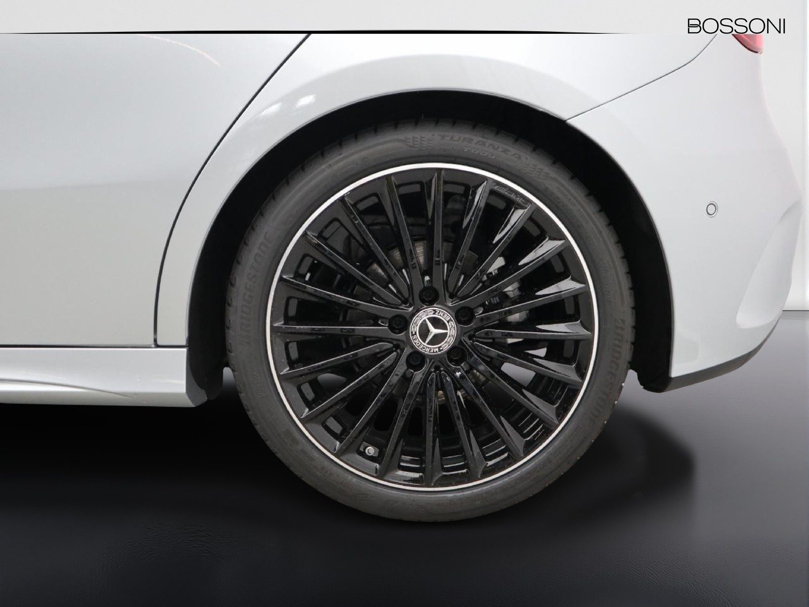 4 - Mercedes Classe A 180 d amg line premium speedshift dct amg 8g