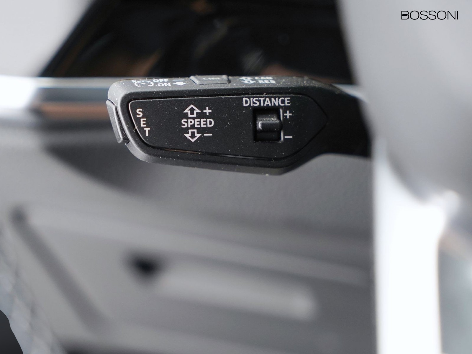 23 - Audi Q3 35 2.0 tdi s line edition s tronic