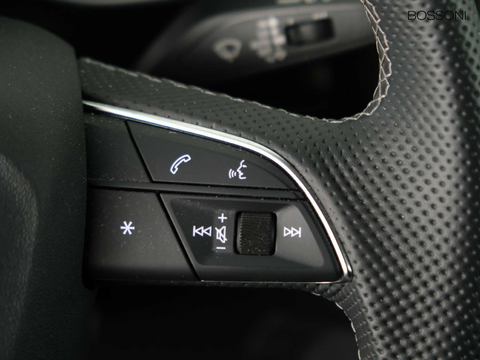 24 - Audi Q3 sportback 35 2.0 tdi s line edition s tronic