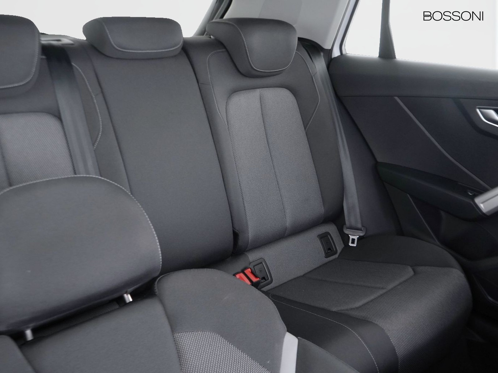 21 - Audi Q2 35 1.5 tfsi s line edition s tronic